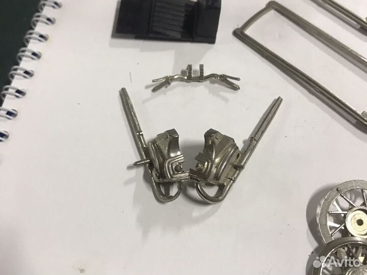 Запчасти на мотоцикл 1/24 Иж-Ю-2к