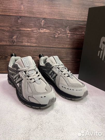 Кроссовки мужские new balance 1906r