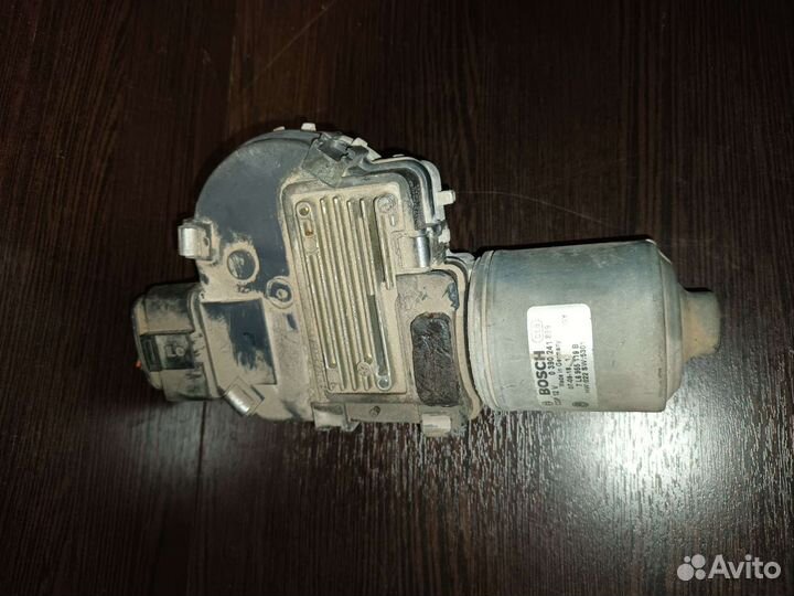 Моторчик трапеции стеклоочистителя Cayenne Touareg