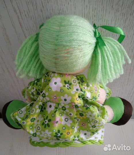 Корзинка - конфетница с девочкой, декоративная