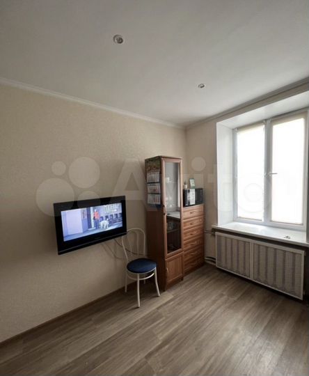 Комната 14 м² в 3-к., 2/8 эт.