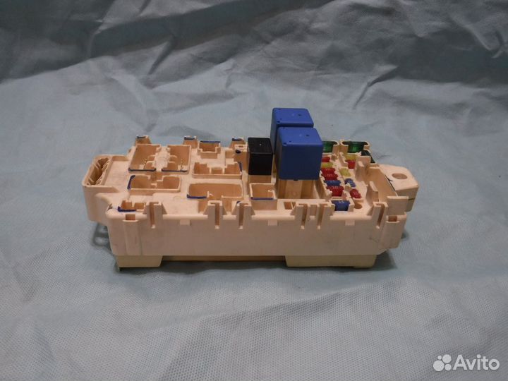 Блок предохранителей салонный Pajero 3 4 Паджеро