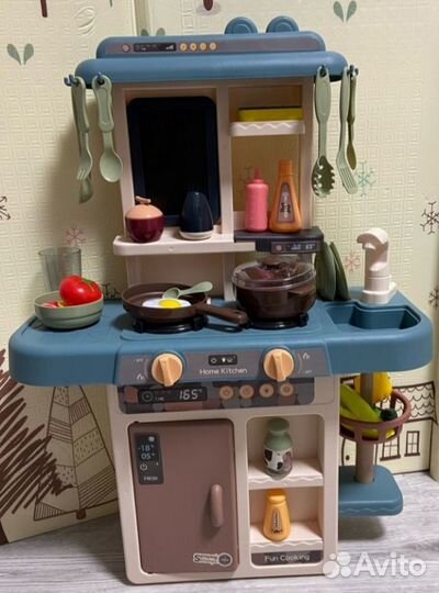 Новая детская кухня с паром и водой