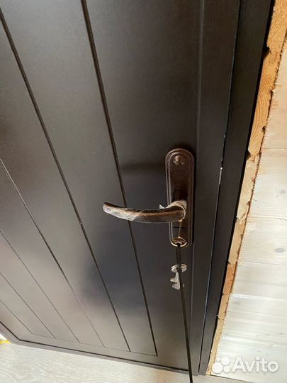 Двери деревянные