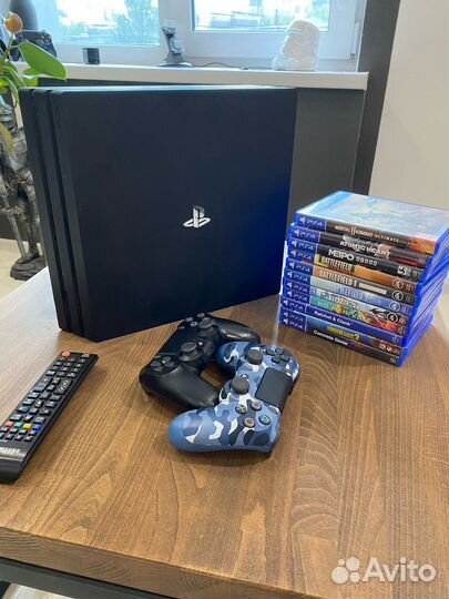 Sony ps4 pro 1tb - состояние новой с играми