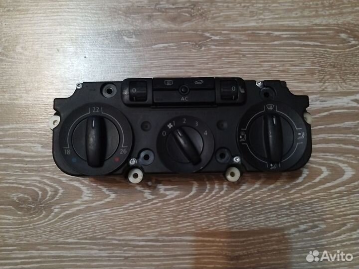 Блок управления печки Volkswagen Passat B6