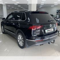 Volkswagen Tiguan 2.0 AMT, 2017, 167 000 км, с пробегом, цена 2 450 000 руб.