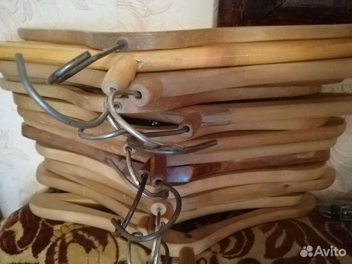 Вешалки плечики деревянные