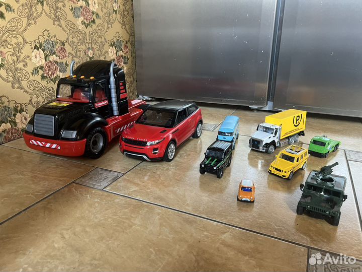 Большой пакет машинок