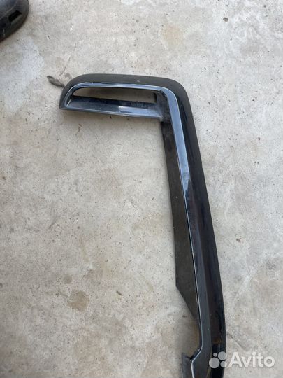 Молдинг бампера М-пакет перед правый BMW G11/12