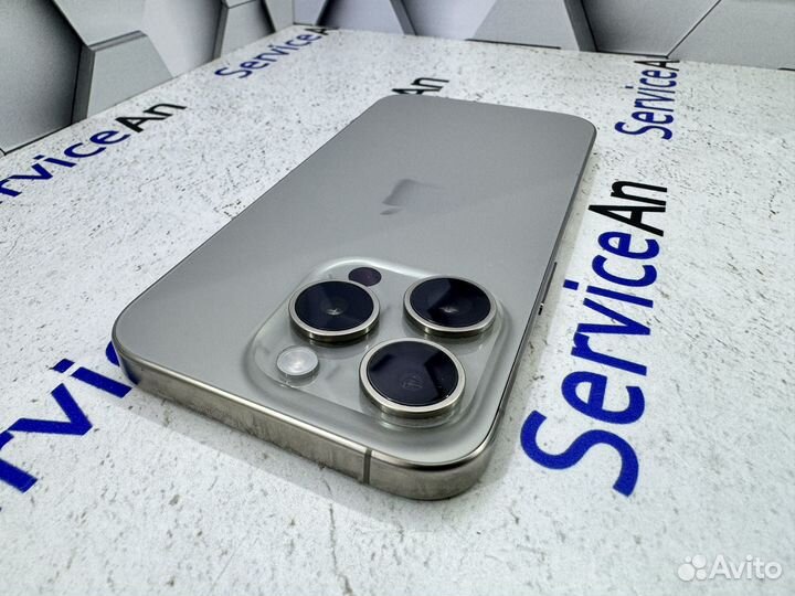 iPhone 15 Pro, 256 ГБ