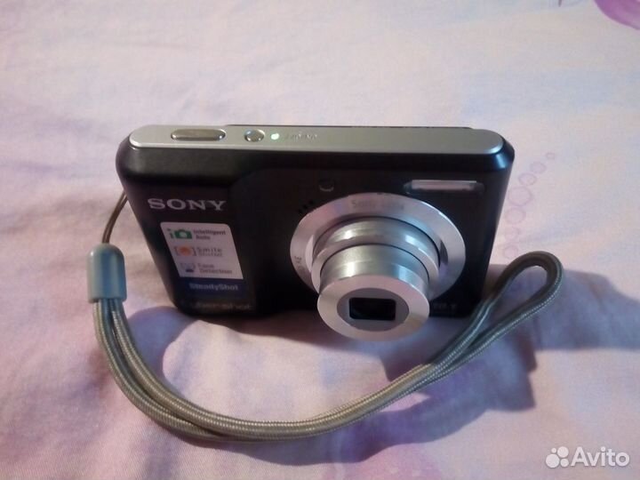 Фотоаппарат Sony Cyber-shot DSC-S2000