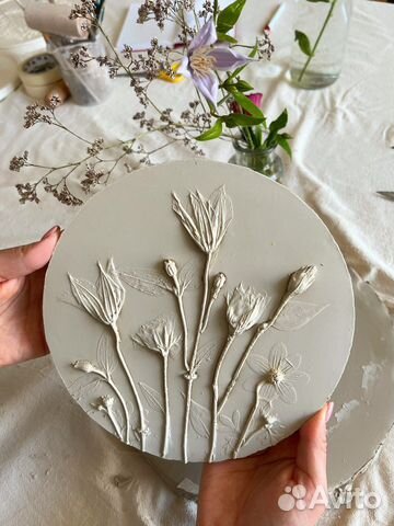 Украшение на стену из гиспа