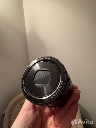 Sony Cyber-shot DSC-QX100