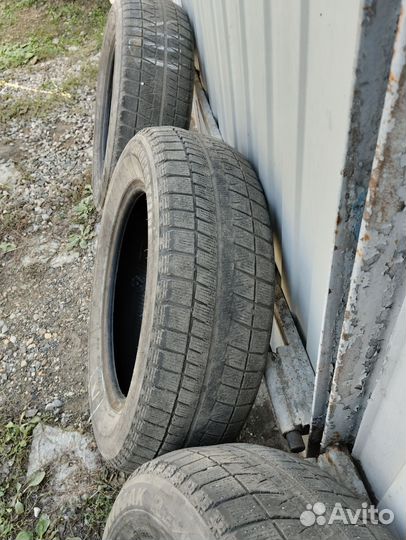 Bridgestone Blizzak Revo GZ 185/65 R15