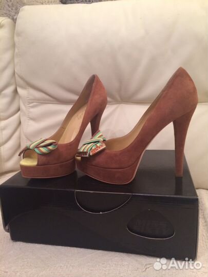 Продам оригинальные новые туфли Miss Sixty размер