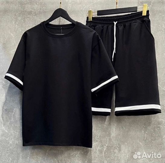 Спортивный костюм черный без логотипов