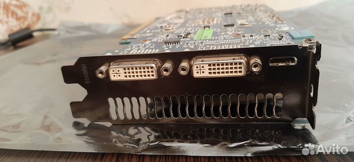 Видеокарта GTX-460