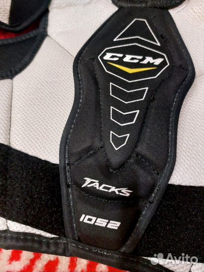 Хоккейный нагрудник Ccm SR S