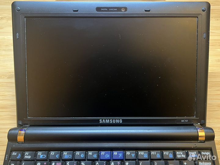 Нетбук Samsung NP-NC10 ka07ru