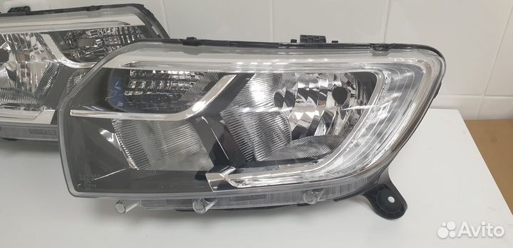 Фара левая renault logan 18