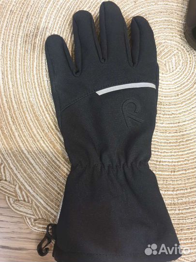 Одна перчатка Reima 5
