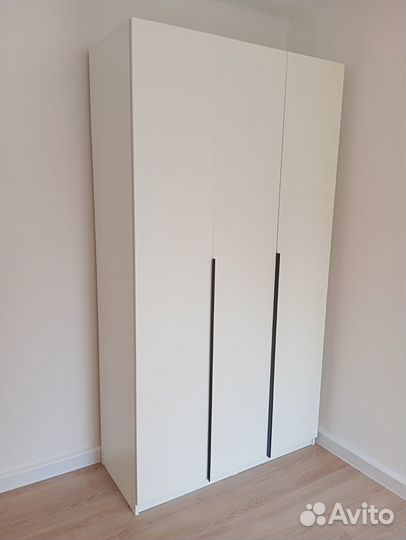 Шкаф распашной белый 120 см