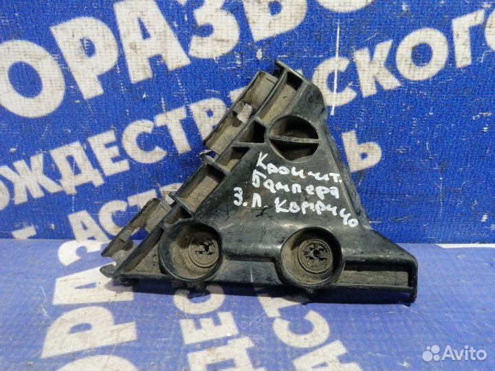 Крепление заднего бампера Toyota Camry 40 седан