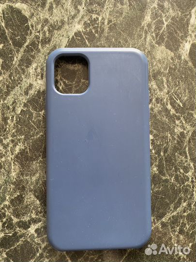 Чехлы на iPhone 11