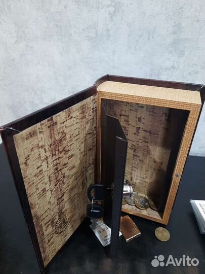 Книга сейф, шкатулка