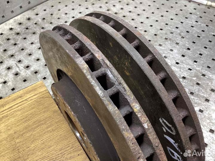 Диск тормозной передний Opel Vectra B