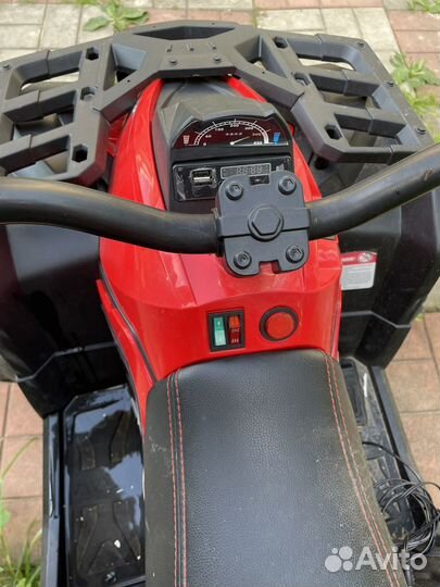 Детский электромобиль бу