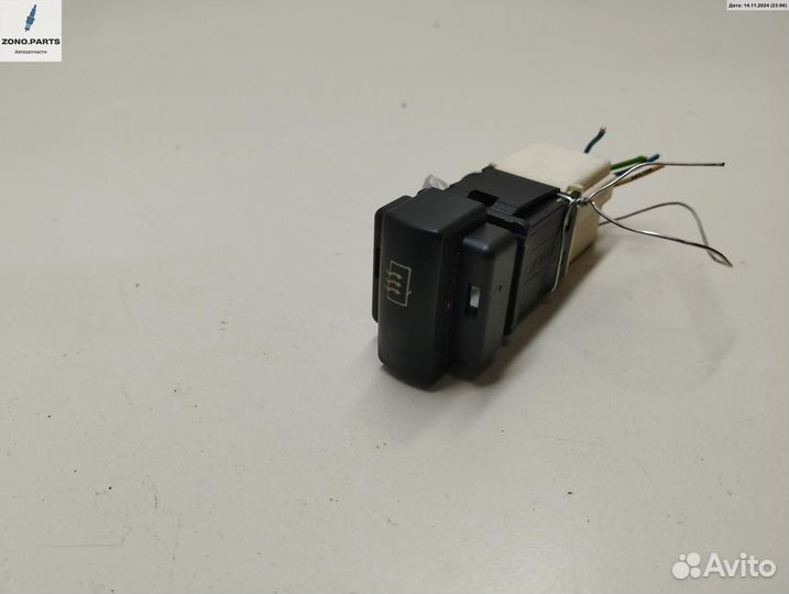 Кнопка обогрева заднего стекла 0000655497 на Citroen Xsara