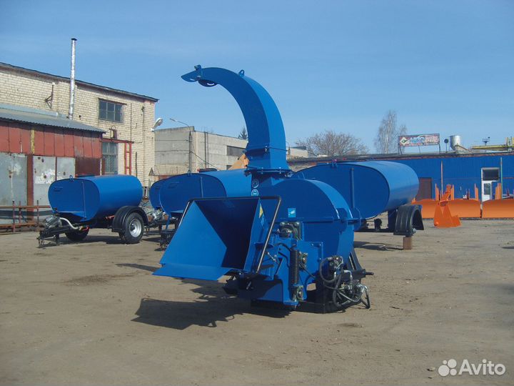 Измельчитель веток дерева с90ивн200г