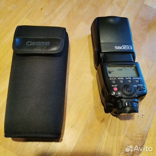 Вспышка камеры canon Speedlite 580EX II
