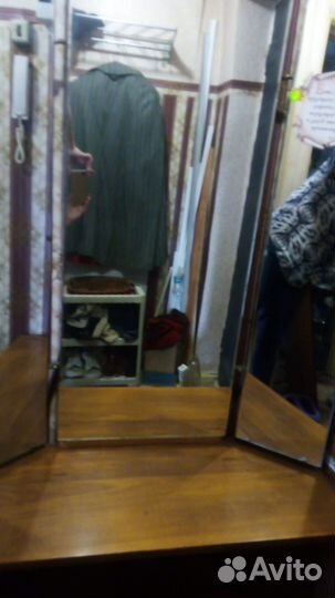 Отдам мебель, зеркала