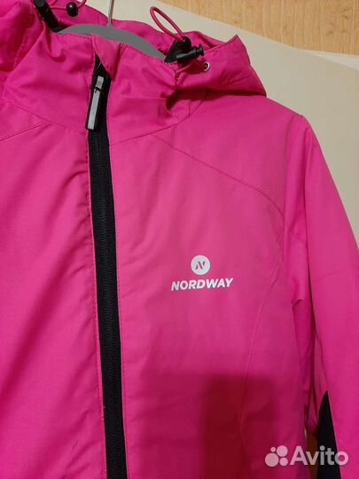 Куртка для девочки 140 (для занятия спортом)