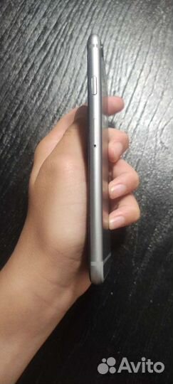Телефон iPhone 6