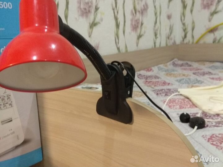 Лампа настольная