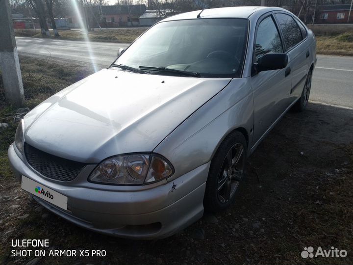 Toyota Avensis 1.8 МТ, 2001, 122 000 км