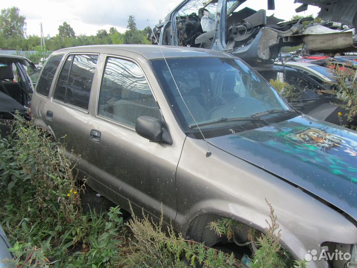 Дверь передняя задняя левая правая kia sportage 1