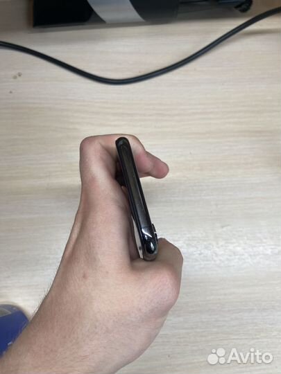 iPhone Xs, 64 ГБ