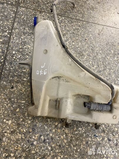 Бачок омывателя Porsche Panamera 970 передний