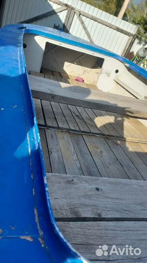 Лодка с мотором