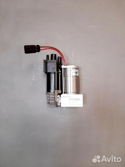 Компрессор пневмоподвески BMW F85\F86