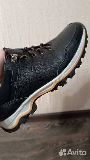 Кроссовки 41р натуральная кожа