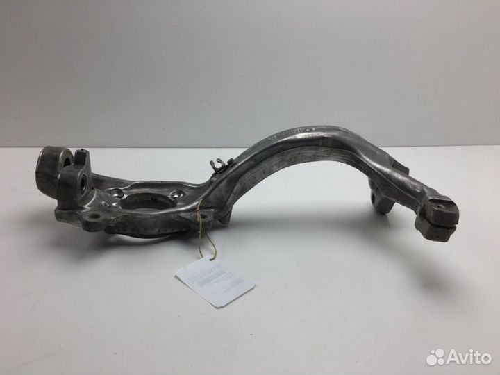 Кулак поворотный передний правый Audi A6 4F2 BDW