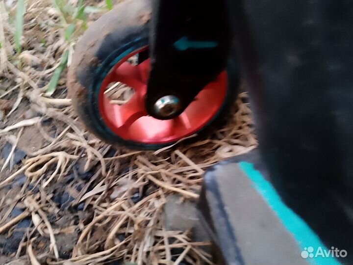 Продам трюковой,самокат парк