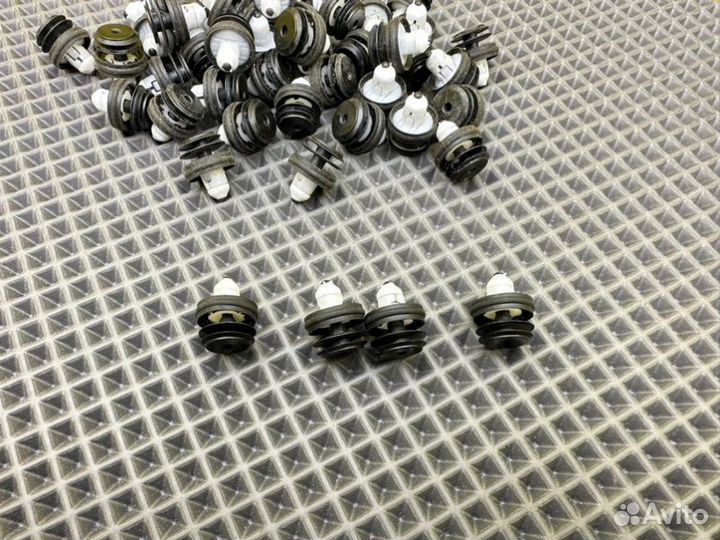 Клипсы Bmw X5 G05 B57D30 3.0D 2020