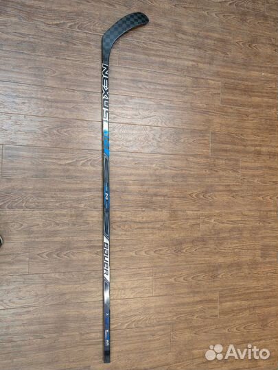 Профессиональная хоккейная клюшка Bauer Nexus 1NSR